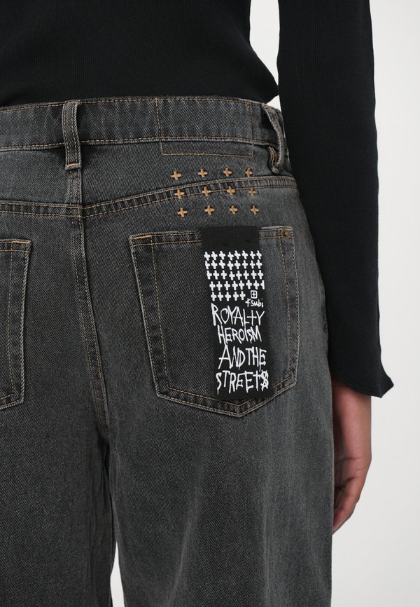 EMPIRE CINDER - Relaxed fit jeans2