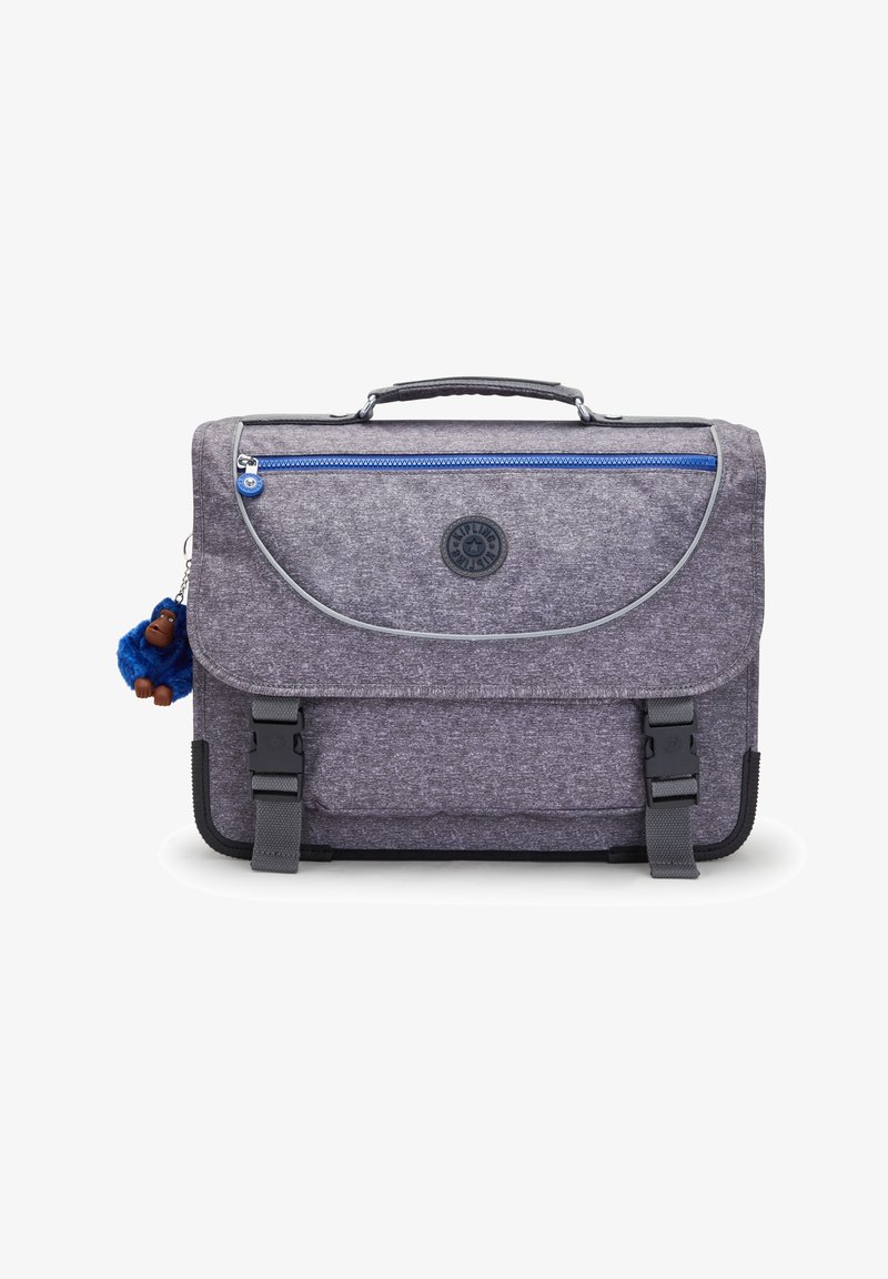 Borsa a tracolla grigia in tessuto con zip blu e dettagli grigi, dotata di un logo nero e un portachiavi a forma di scimmia attaccato al lato.