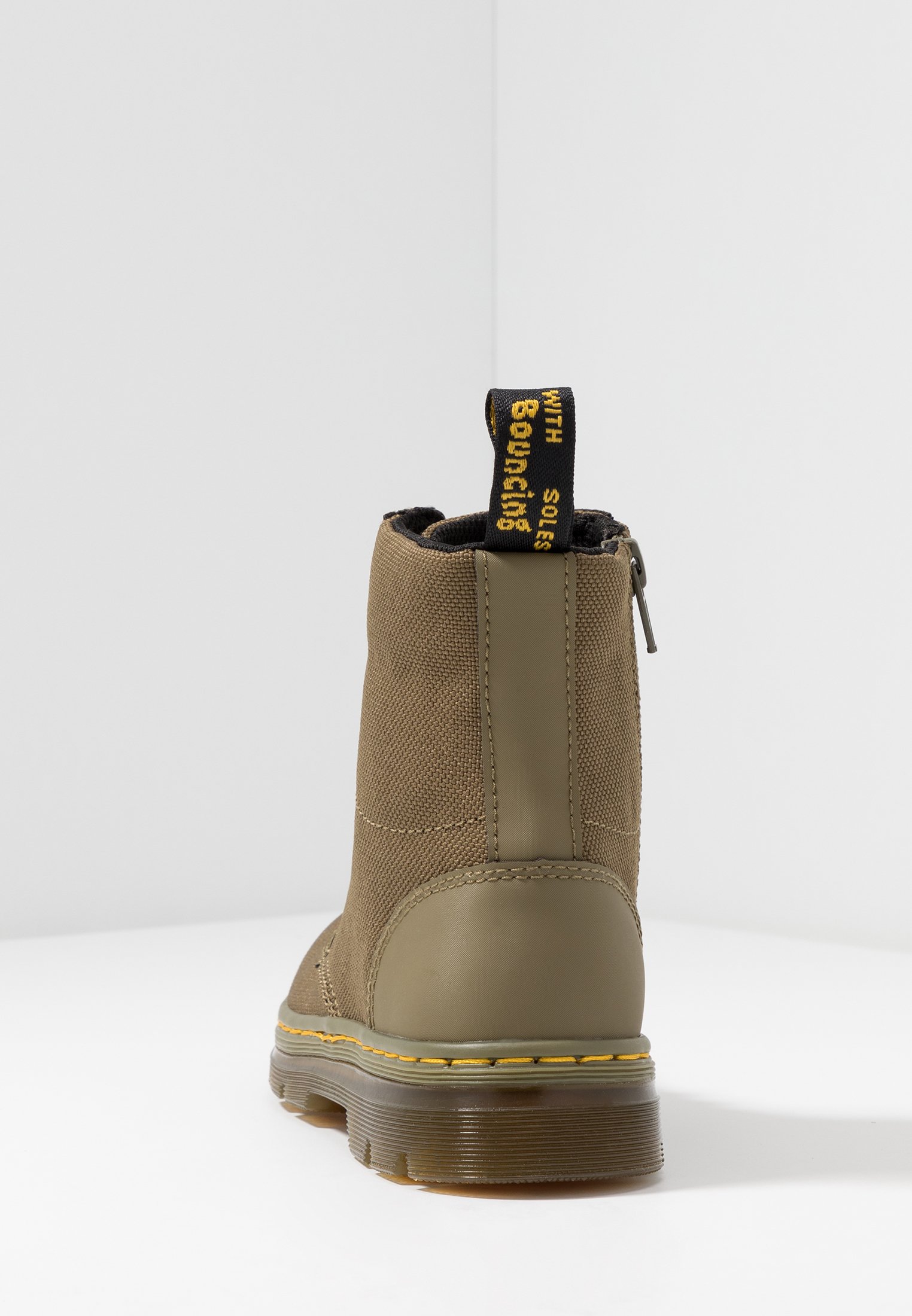 dr martens combs ii olive