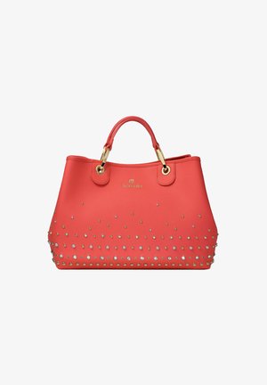 Sac à main corail en matériau synthétique texturé, avec des accessoires en or et des clous décoratifs en jaune et argent le long du bas.