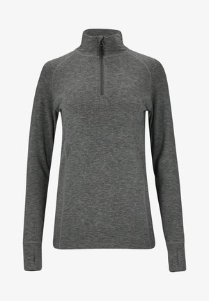 Grå pullover med flad krave, halv lynlås foran og lange ærmer. Har et struktureret stof og accentsting langs sømmene.