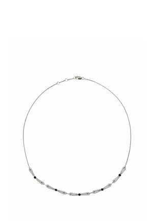 Collar de plata con cadena delicada y ocho eslabones alargados con incrustaciones de diamantes separados por pequeñas piedras negras, cierre en la parte superior central.
