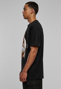 Upscale by Mister Tee IMMORTAL - T-shirts print - black