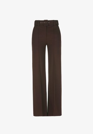 Pantalons larges marron avec taille ceinturée, présentant une texture lisse et des coutures verticales pour un look ajusté.