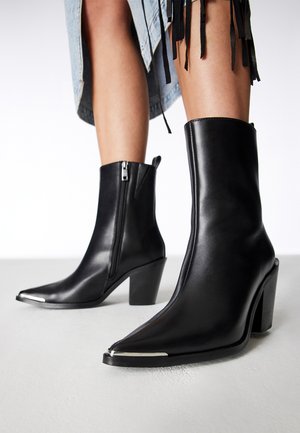 Kotníková obuv na vysokém podpatku - black leather
