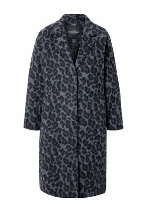 Leopard print coat in shades of gray, featuring a notched collar, long sleeves, and a straight cut, made from soft, textured fabric.
