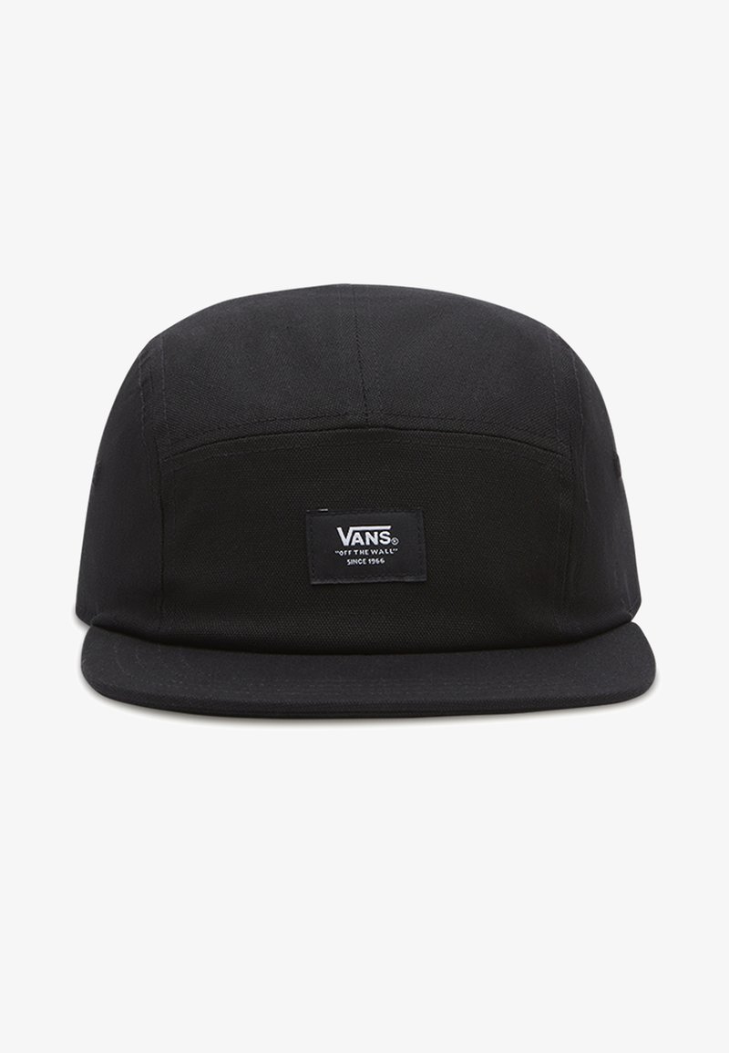 Zwarte pet van duurzaam stof met een vlakke rand. Aan de voorkant bevindt zich een rechthoekig Vans-logo. Eenvoudig, ongecompliceerd ontwerp.
