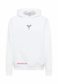 Witte hoodie met een voorzak, voorzien van een grijze logo gecentreerd erboven en "ONLY TRUST CARLO" in rode tekst aan de onderkant. Katoenen stof.