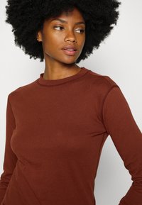 Marc O'Polo DENIM LONGSLEEVE  - Camisola - pecan