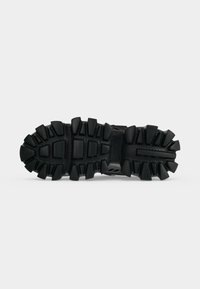 Steve Madden PRIZE czarny