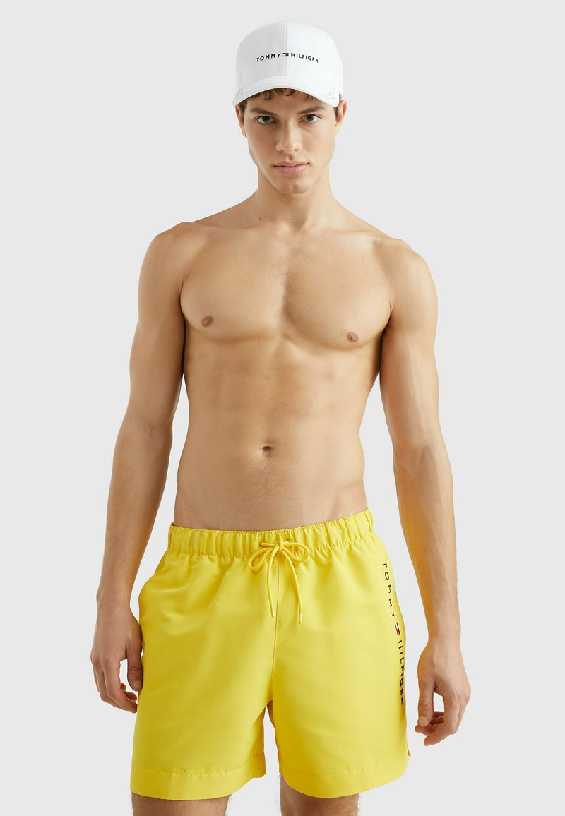 Tommy Hilfiger MEDIUM DRAWSTRING  - Shorts da mare - vivid yellow