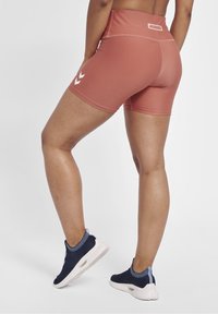 Hummel Short de sport - mauve