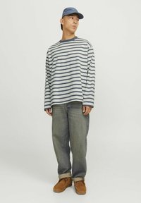 Jack & Jones Pikkade varrukatega topp - stormy weather
