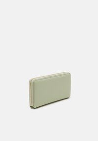 Coccinelle METALLIC SOFT - Lommebok - celadon green