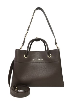 Borsa a tracolla in pelle marrone con finitura testurizzata, doppi manici, tracolla regolabile, hardware in tono argento e logo "VALENTINO" impresso.