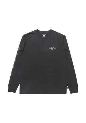 T-shirt a maniche lunghe nera in cotone con collo rotondo. Presenta un piccolo logo e un motivo a diamante ripetuto in rosa sulla manica sinistra.