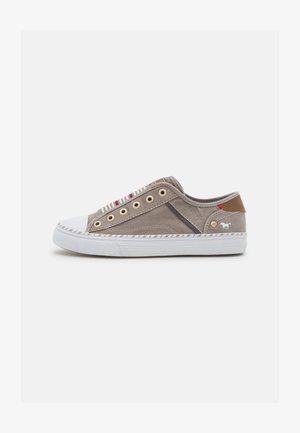 Imac 306590 - Scarpe basse da donna Argento Size: 41 EU Imac 306590 - Scarpe basse da donna Argento Size: 41 EU