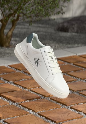 CHUNKY CUPSOLE MONO - Zapatillas - bright white/seaside aqua