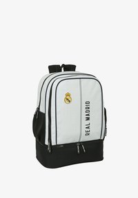 Safta REAL MADRID Sac à dos scolaire avec chariot, idéal pour les enfants de différents âges, confortable et polyvalent, qualité et résistance, 33 x 15 x 43 cm, Blanc, blanc, Estándar, Décontracté Safta REAL MADRID Sac à dos scolaire avec chariot, idéal pour les enfants de différents âges, confortable et polyvalent, qualité et résistance, 33 x 15 x 43 cm, Blanc, blanc, Estándar, Décontracté