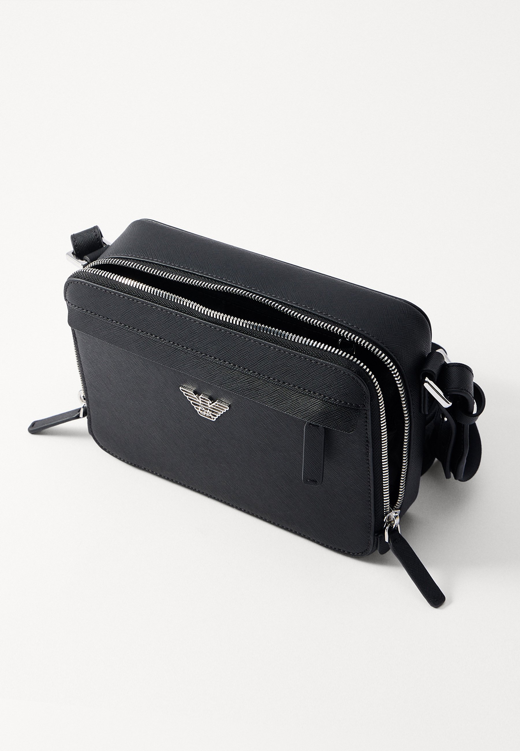 EMPORIO ARMANI バッグ Emporio Armani MINI BAG - Mala a tiracolo - black beauty/preto