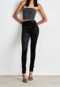 Gestuz Legging (type pantalon) - black