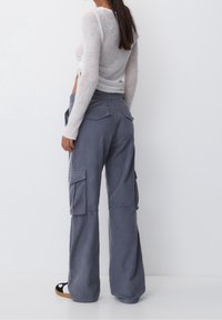 PULL&BEAR Cargobukser - grey