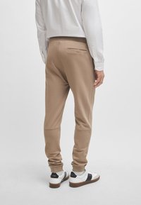 BOSS SESTART - Jogginghose - open brown