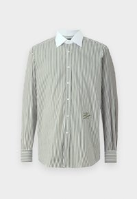 Unselected, dark green