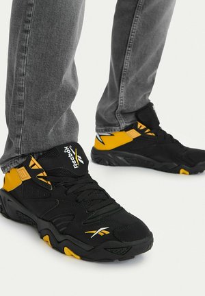 Reebok, - Obuwie do biegania Turystyka