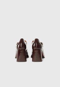 Chie Mihara KAYLA - Klasične pete - sucre choco/kimera leche