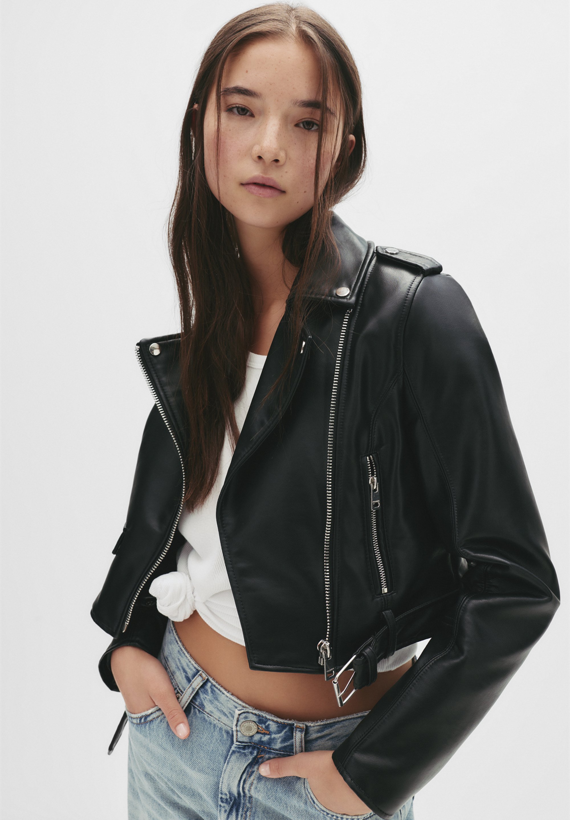 Découvrez Notre Gilet En Cuir Classique Pour Femmes ! Achetez