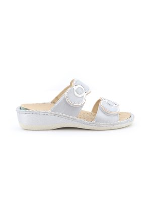 Sandalo donna in pelle grigio chiaro con due cinturini regolabili, suola imbottita, tacco a zeppa basso e dettagli cuciti.