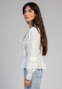 AN'GE SYNDIOU - Blouse - blanc