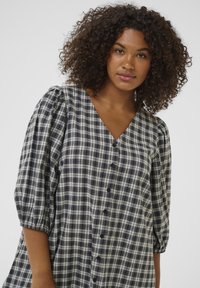Kaffe Curve ELINA - Robe chemise - black grey check