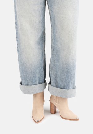NEW AMERICANA - High Heel Stiefelette - oatmilk