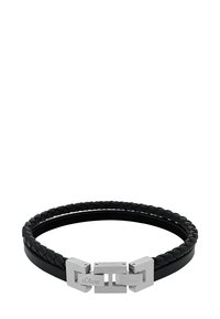 Zwarte leren armband met een gevlochten ontwerp en een zilverkleurige metalen sluiting met gegraveerde merknamen. Strakke en minimalistische stijl.