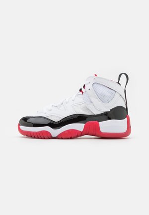 Jordan JUMPMAN TWO TREY (GS) - Basketbalschoenen - white/black/gym red