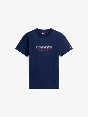 T-shirt in cotone blu navy con la scritta "tommy" in bianco e "JEANS" in rosso sotto. Maniche corte e scollo rotondo con logo sul maniche.