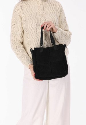 Burkely, LANA HANDBAG - Håndtasker - black