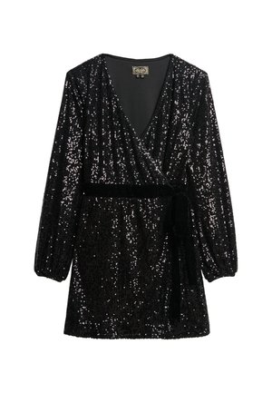Zwarte sequined wrap jurk met een diepe V-hals, lange pofmouwen en een fluwelen taillestrik. Glanzende textuur met een aansluitende silhouet.