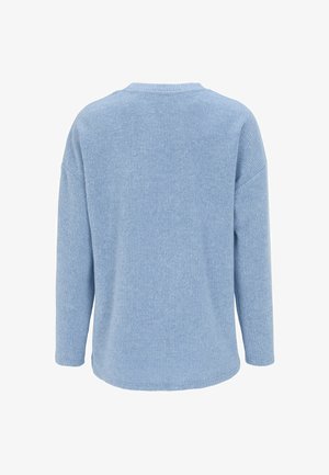 Hellblauer, gerippter Strickpullover mit rundem Ausschnitt, langen Ärmeln und lockerem Sitz. Glatte Textur mit dezenten Mustern.