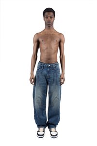 FAVELA COWBOY - Bő szabású farmernadrág - blue washed