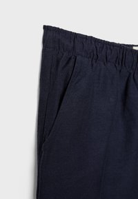 Stradivarius Tygbyxor - dark blue