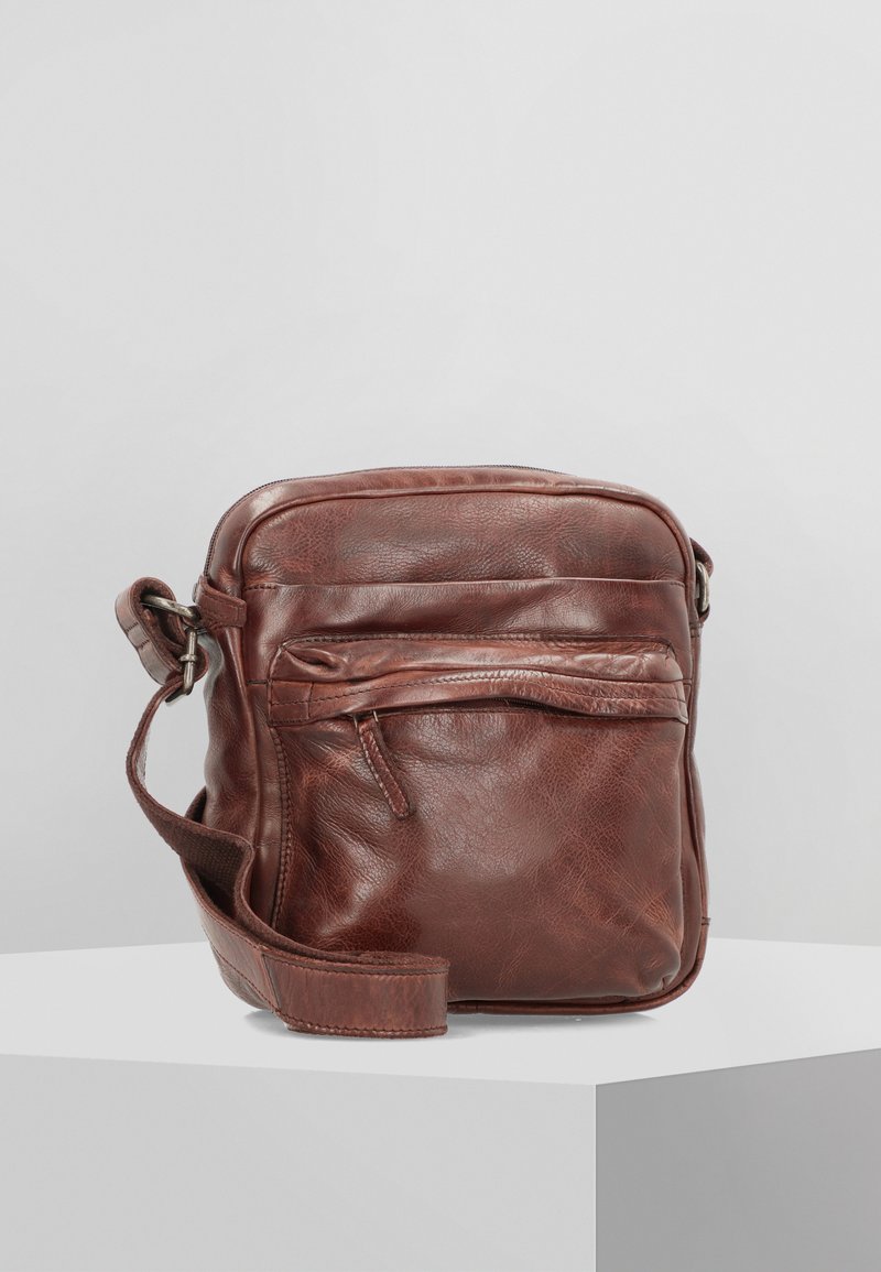 Sac à Bandoulière Vintage Greenburry – Cuir Marron, Rabattable, Neuf Avec étiquettes