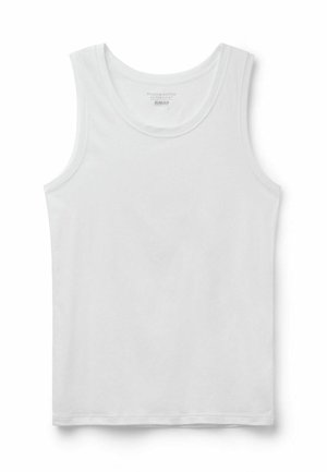 Bílé bavlněné tílko bez rukávů s kulatým výstřihem, označené jako prémiová bavlna superlehké, položeno na rovný bílý podklad.