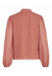 Blouse rose avec un motif en chevrons, en tissu transparent, à manches longues bouffantes et avec un col classique. Détails de couture le long des épaules.