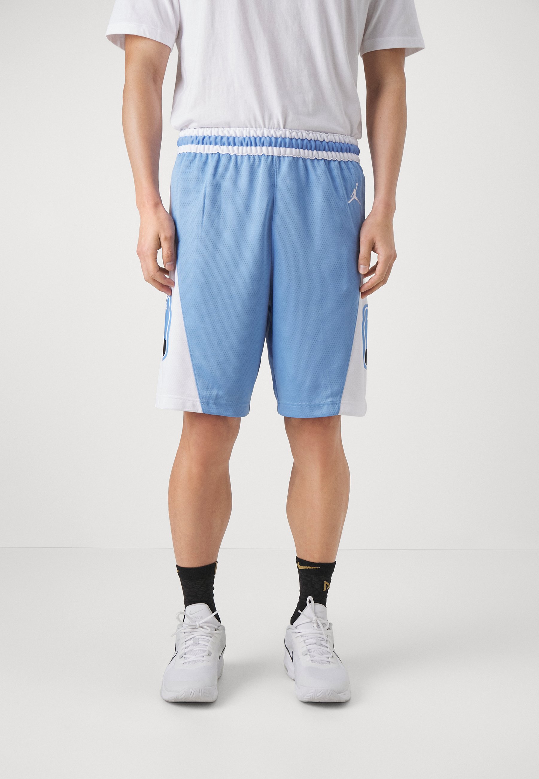 valor blue nike