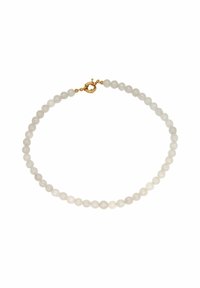 Perlenkette aus durchsichtigen weißen Perlen mit einem vergoldeten Verschluss. Runde Perlen sind gleichmäßig verteilt und bilden ein einfaches Design.