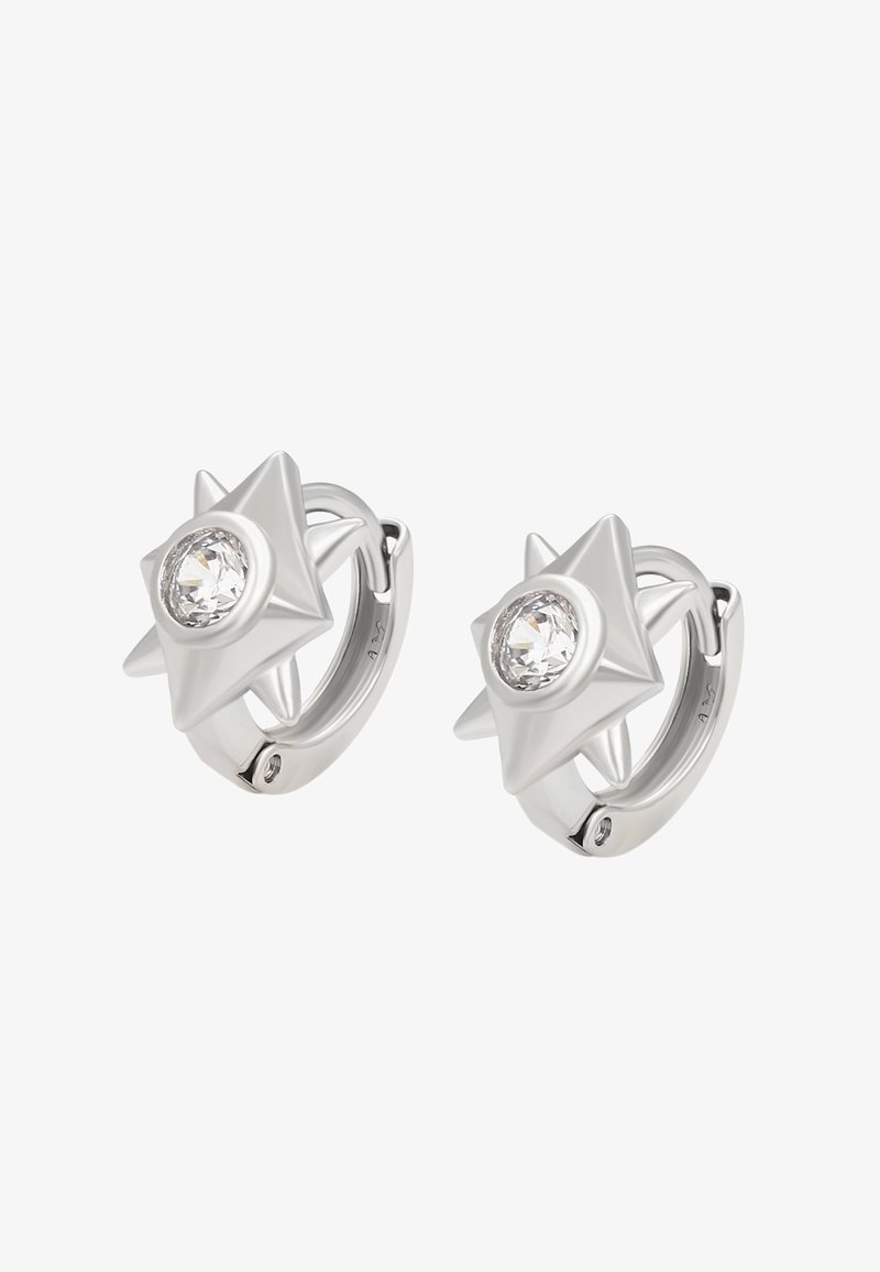 Zilveren creolen met stervormige spikes, elk met een centrale heldere ronde edelsteen.