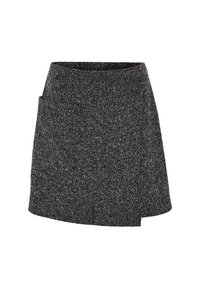 Jupe portefeuille gris foncé texturée avec un ourlet légèrement asymétrique et une poche latérale sur fond blanc.